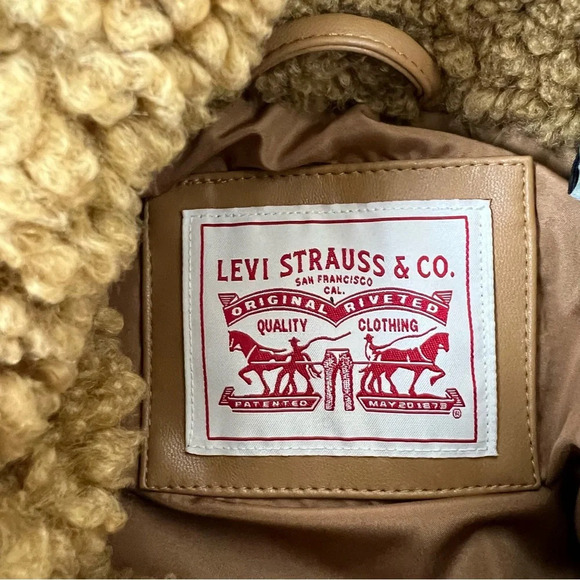 Levi's Women's Breanna Puffer Jacket Brown Sherpa Teddy Fuzzy Size S - Picture 8 of 10